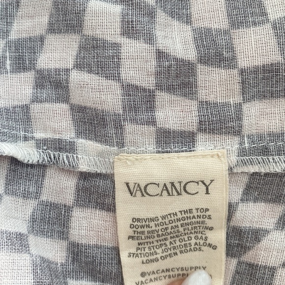 Vacancy top and short set - Picture 5 of 6